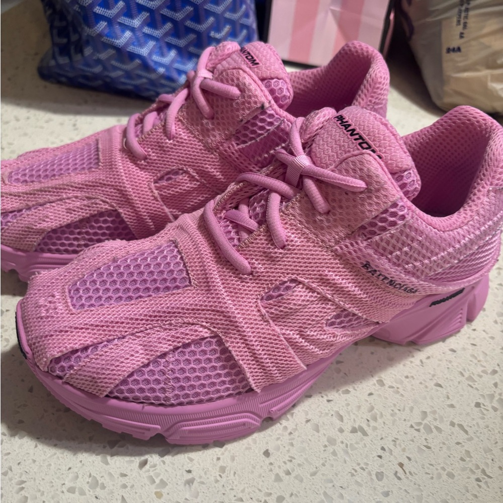 Balenciaga phatoms